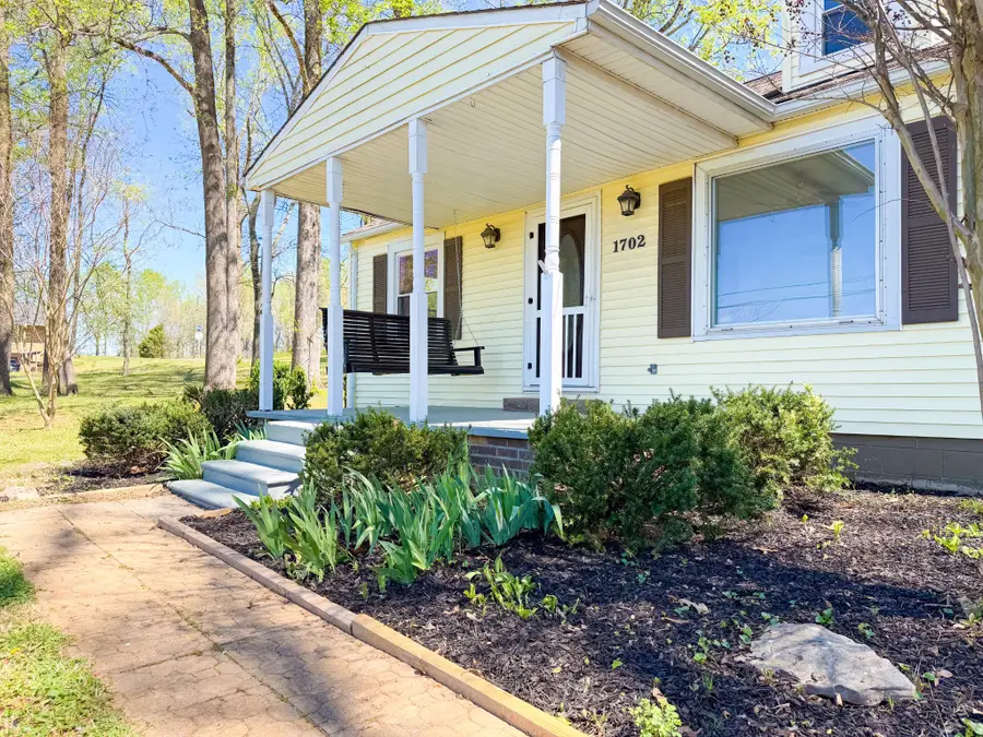 1702 Buffalo Rd, Lawrenceburg, TN 38464 - #2