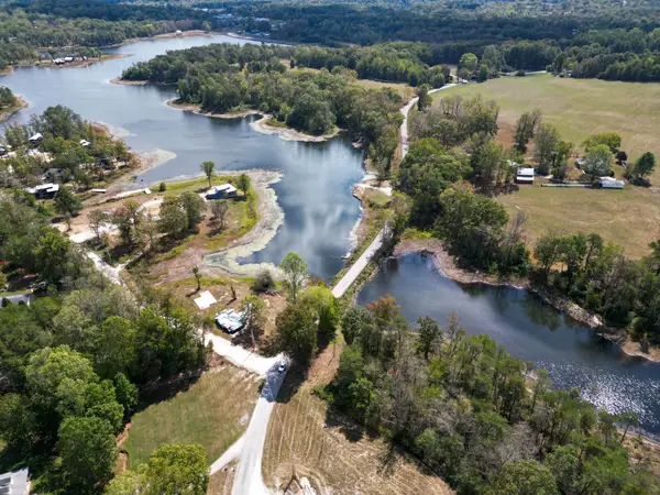 24 Dwellings Drive, Tracy City, TN 37387