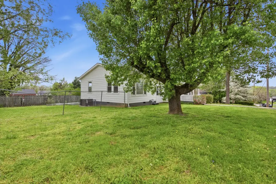 114 5th Ave, Columbia, TN 38401 - #2