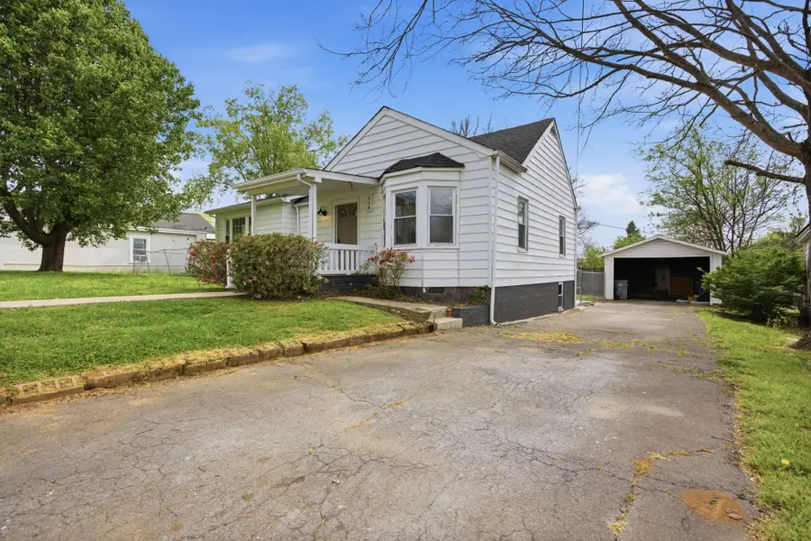 114 5th Ave, Columbia, TN 38401 - #3