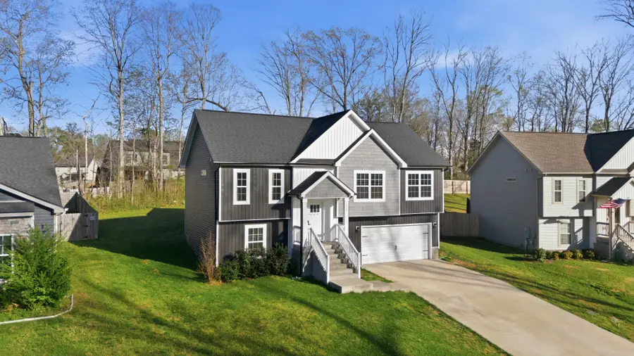 1305 Sussex Dr, Clarksville, TN 37042 - #2