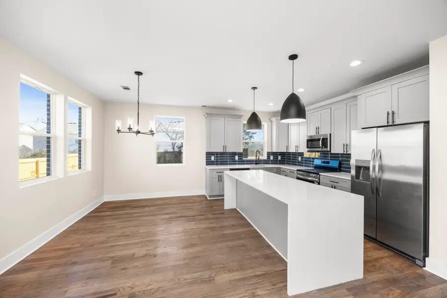 445 Sandhill Rd, La Vergne, TN 37086 - #2