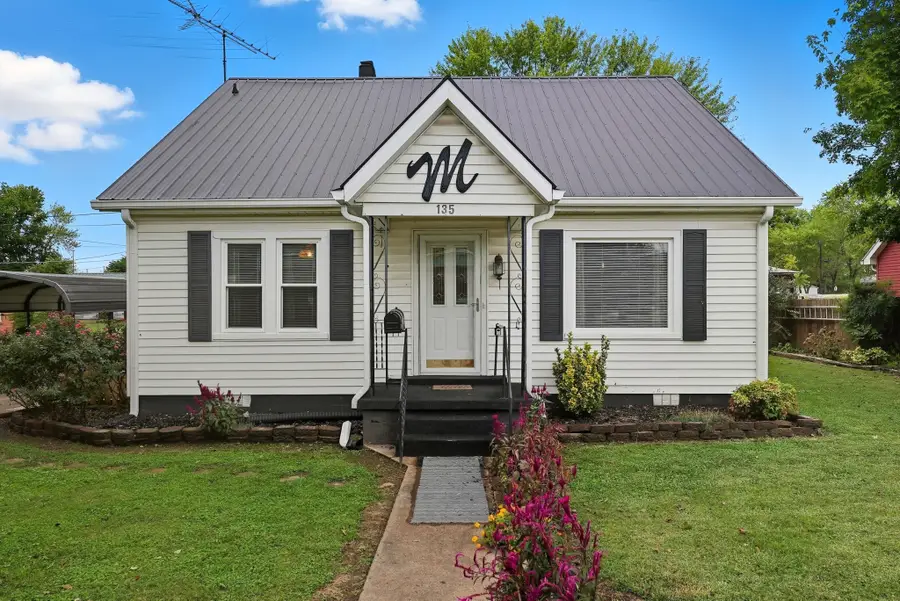 135 Main St, McEwen, TN 37101 - #2