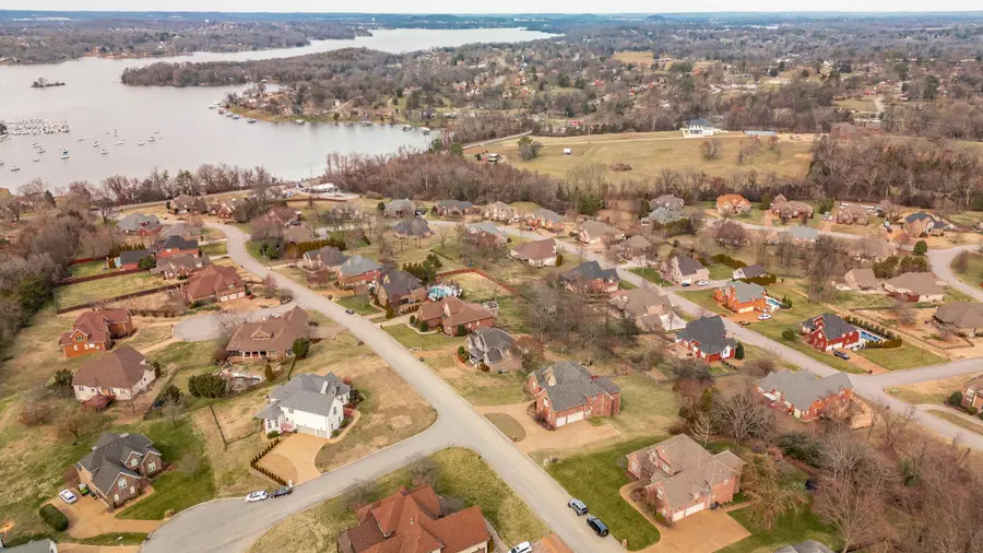 219 Hidden Harbour Dr, Mount Juliet, TN 37122 - #3