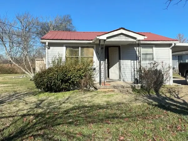 698 Demoss St, Gallatin, TN 37066