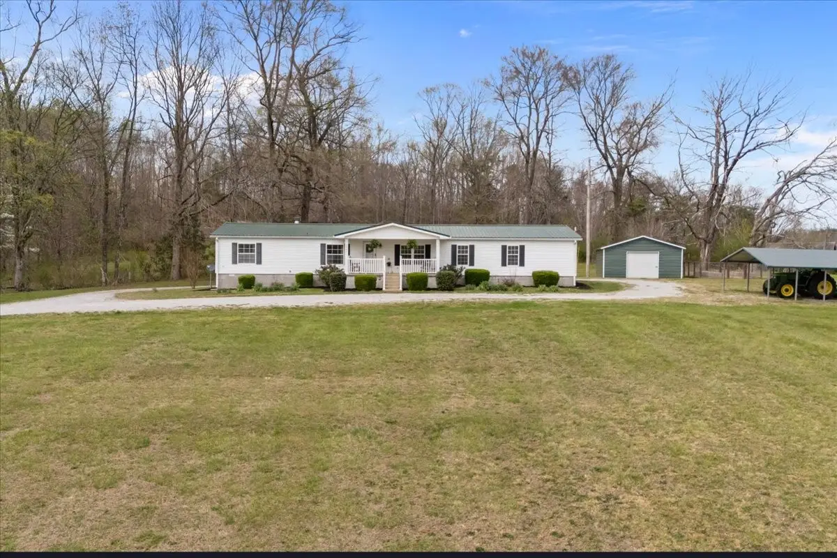 1644 W Blue Creek Rd, Waverly, TN 37185 - #1