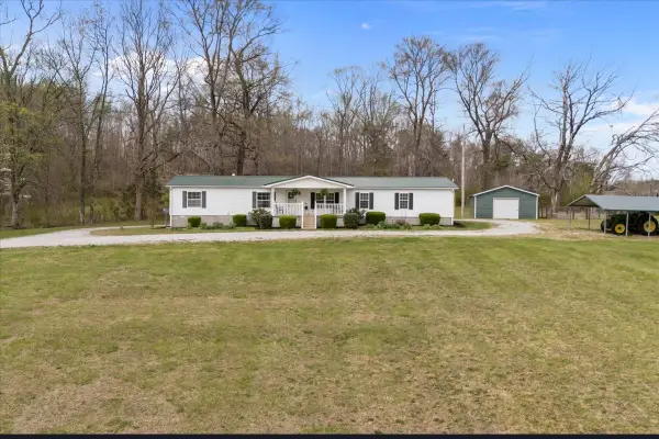 1644 W Blue Creek Rd, Waverly, TN 37185