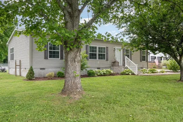 1150 Kingwood Ln, Rockvale, TN 37153