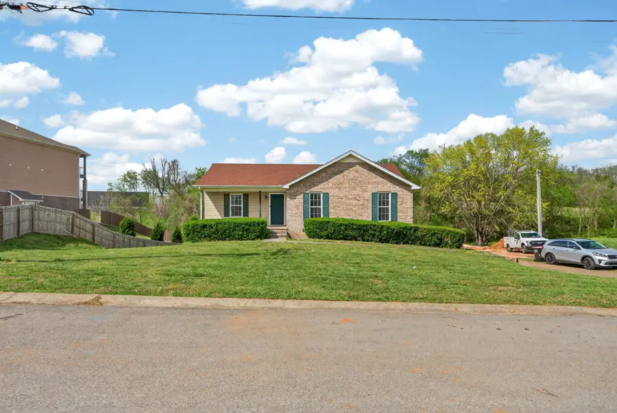 1966 Berkshire Dr, Clarksville, TN 37042 - #3