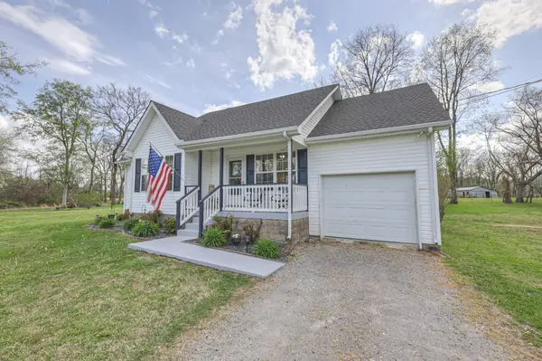 8133 Misty Ln, Murfreesboro, TN 37129