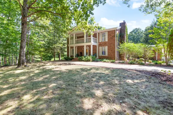 7422 Indian Creek Rd, Mc Ewen, TN 37101