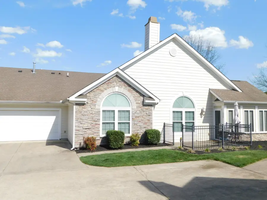 825 Browns Ln #1404, Gallatin, TN 37066 - #2