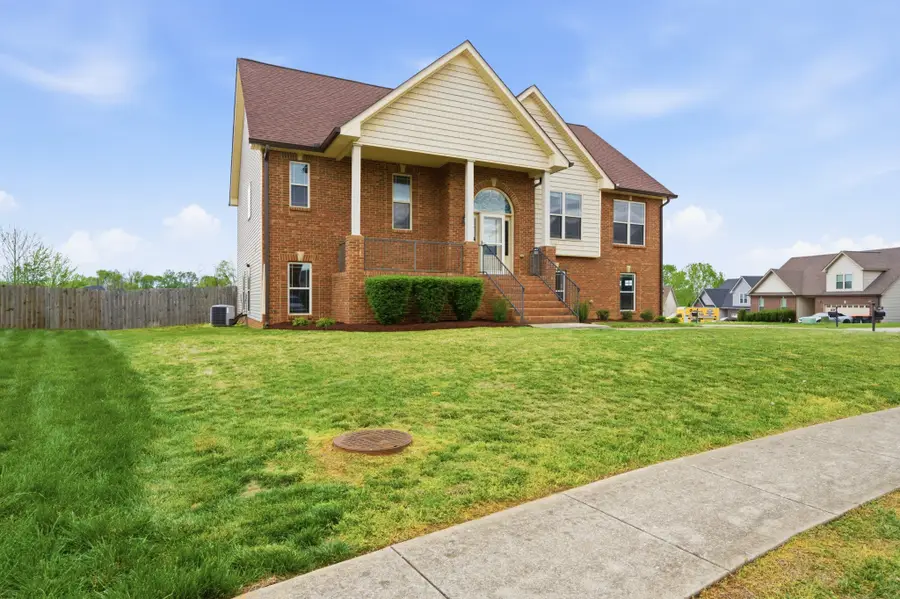 1700 Winterhaven Ct, Clarksville, TN 37042 - #2