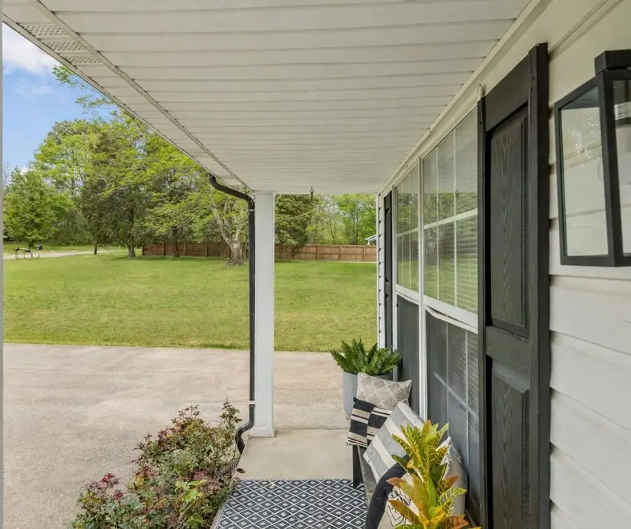 1017 Preston Dr, Burns, TN 37029 - #2