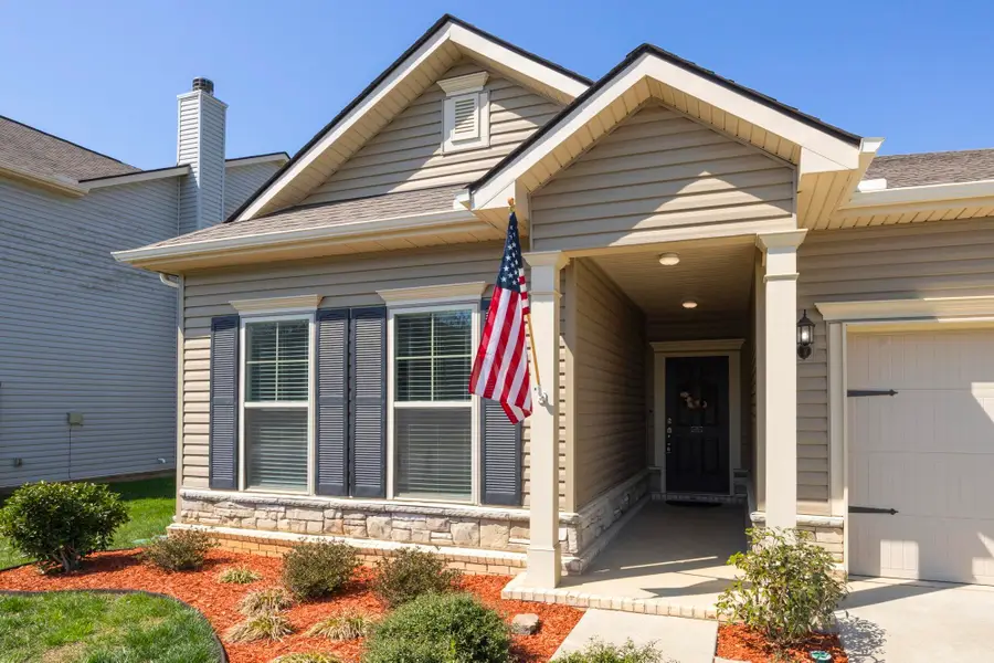 3141 Chaplins Trce, Columbia, TN 38401 - #3