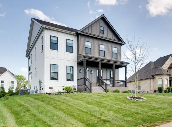 9011 Safe Haven Pl, Spring Hill, TN 37174