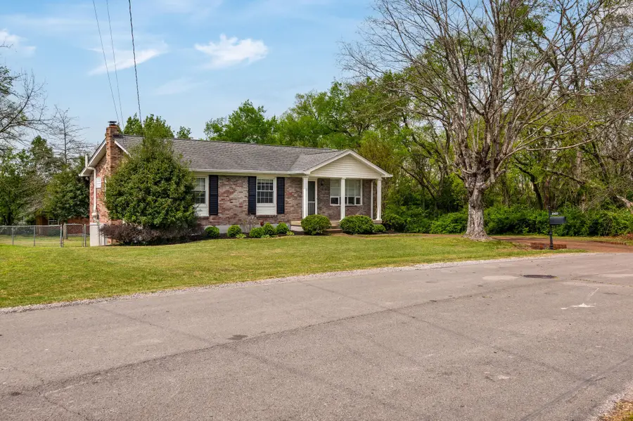 6423 Futura Dr, Nashville, TN 37209 - #3