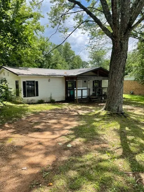 313 Simpson St, Lawrenceburg, TN 38464 - #2