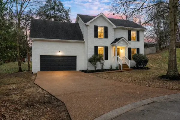 105 Horseshoe Ct, Mount Juliet, TN 37122