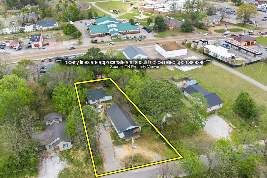 252 N Main St, Lexington, TN 38351 - #3