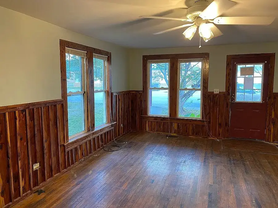 314 S Oak St, Hohenwald, TN 38462 - #2