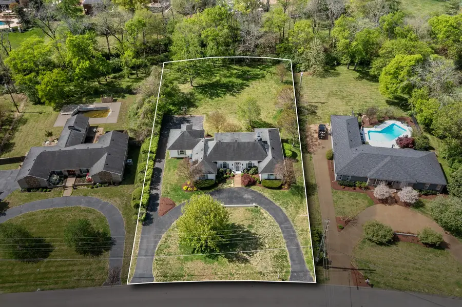 6013 Johnson Chapel Rd, Brentwood, TN 37027 - #2