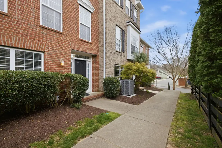 2734 Dracut Ln, Nashville, TN 37211 - #2