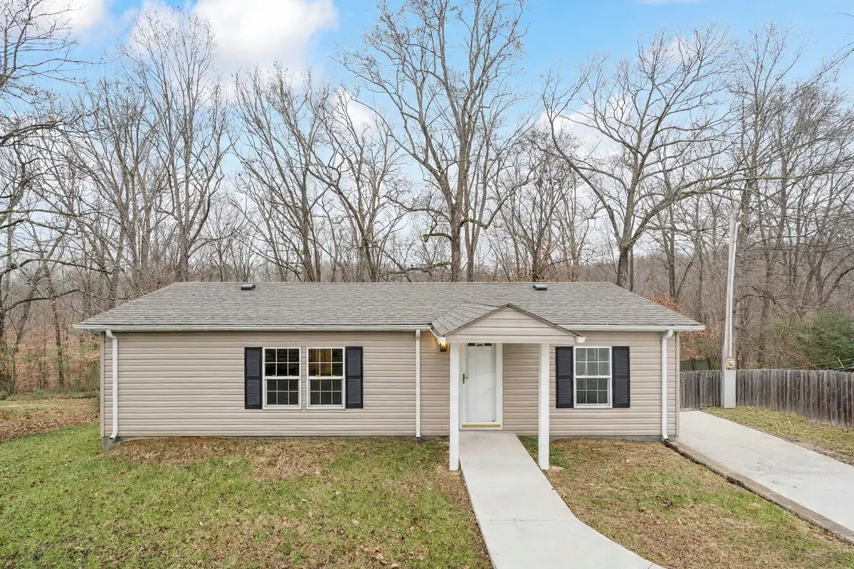 148 N Poole St, Ashland City, TN 37015 - #1