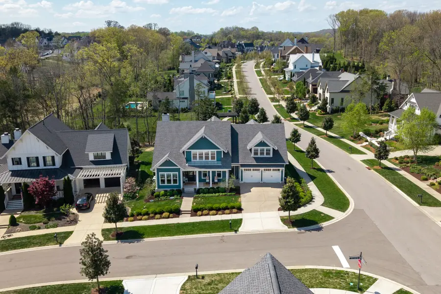 8776 Belladonna Dr, College Grove, TN 37046 - #2