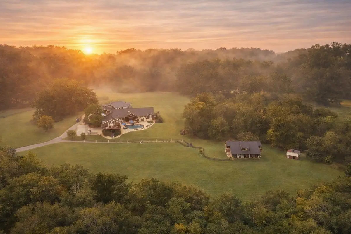 2622 Poplar Knoll Dr, Columbia, TN 38401 - #1