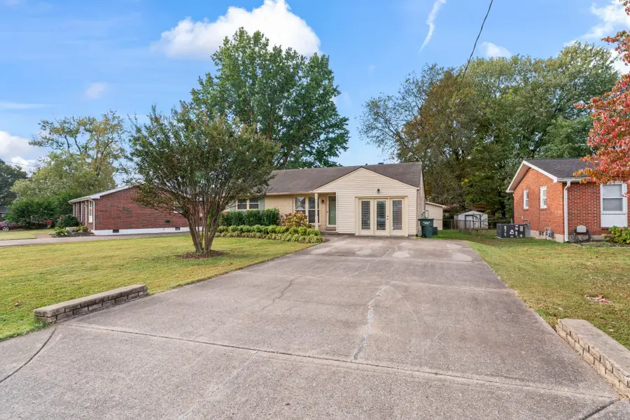 6016 Baltic Dr, Hermitage, TN 37076 - #2