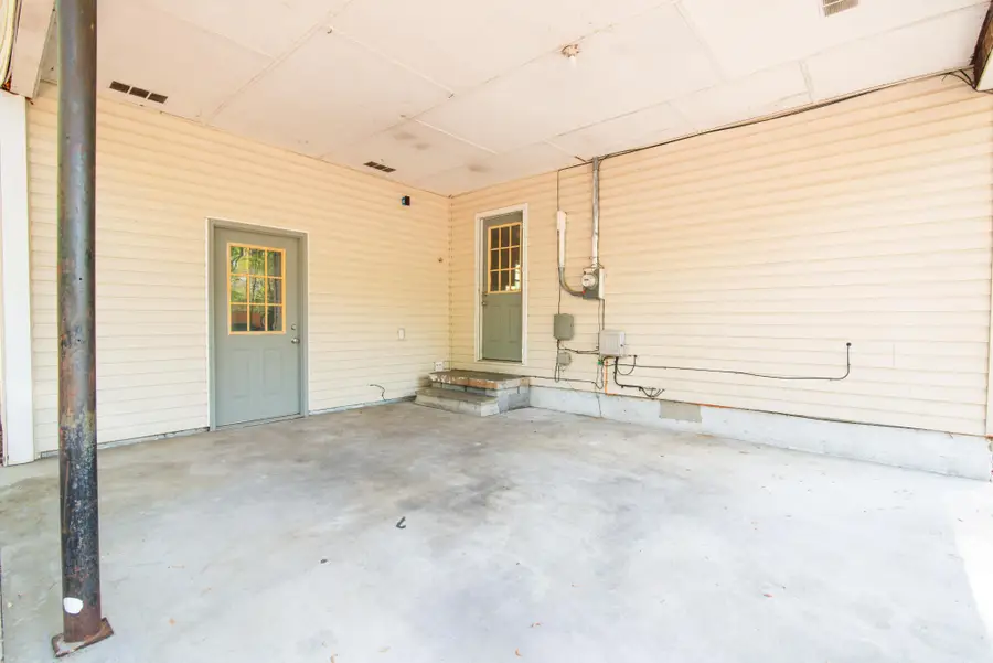 209 Gentry St, Tullahoma, TN 37388 - #3