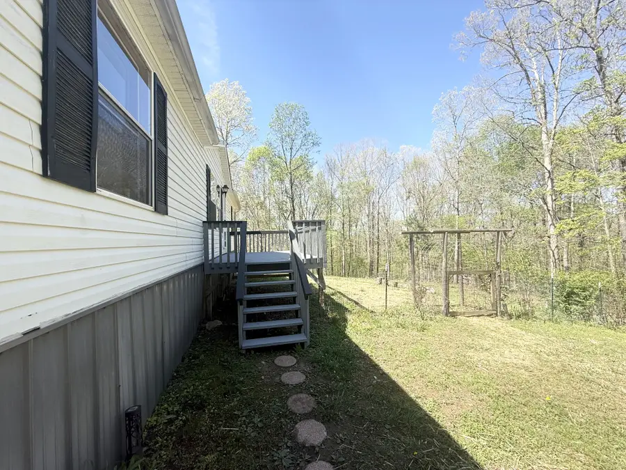 119 W Richview Rd, Cumberland City, TN 37050 - #3