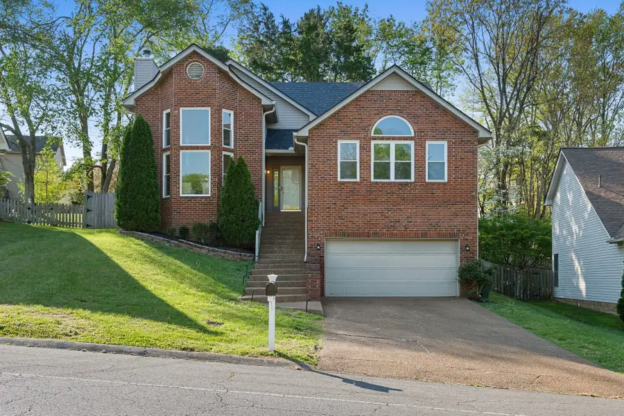 6121 Bradford Hills Dr, Nashville, TN 37211 - #2