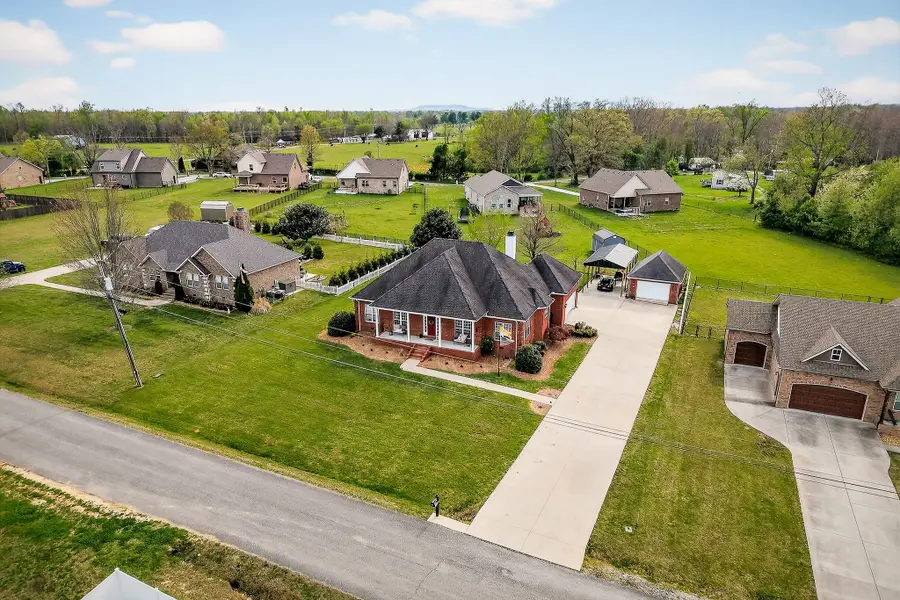 195 Stonegate Dr, Smithville, TN 37166 - #3