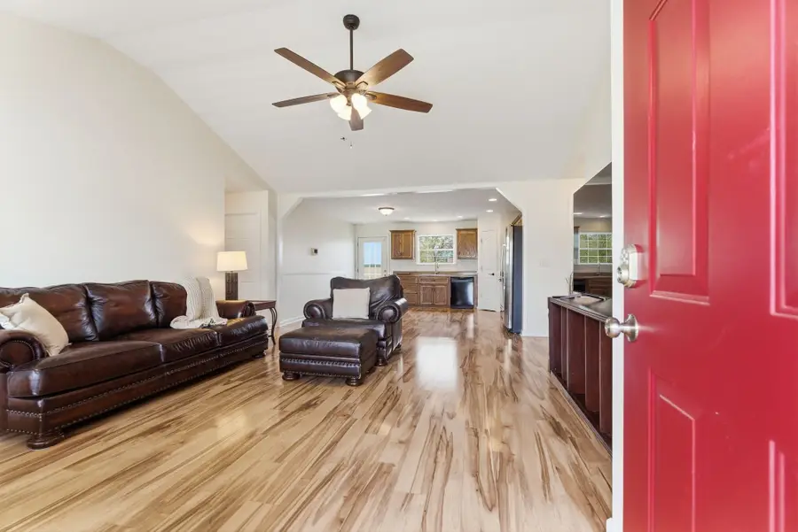 1824 Elizabeth Ln, Columbia, TN 38401 - #2