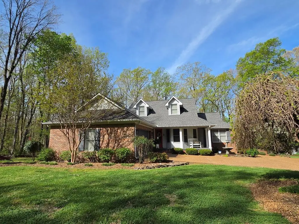 1876 Ridgewood Dr, Sparta, TN 38583 - #1