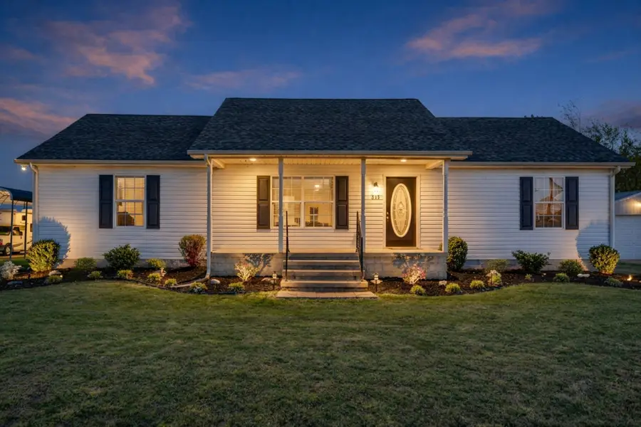 335 Williams Rd, Lafayette, TN 37083 - #2