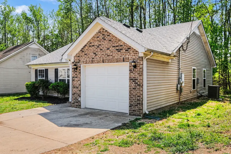 1375 E Nir Shreibman Blvd, La Vergne, TN 37086 - #2