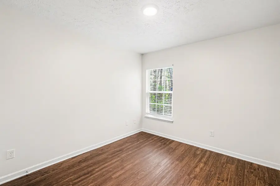 1375 E Nir Shreibman Blvd, La Vergne, TN 37086 - #3