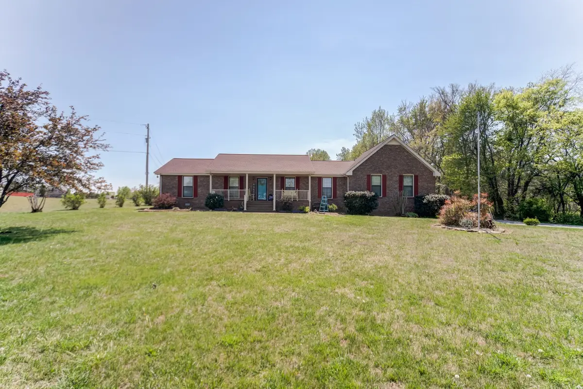 6935 Hall Rd, Greenbrier, TN 37073 - #1