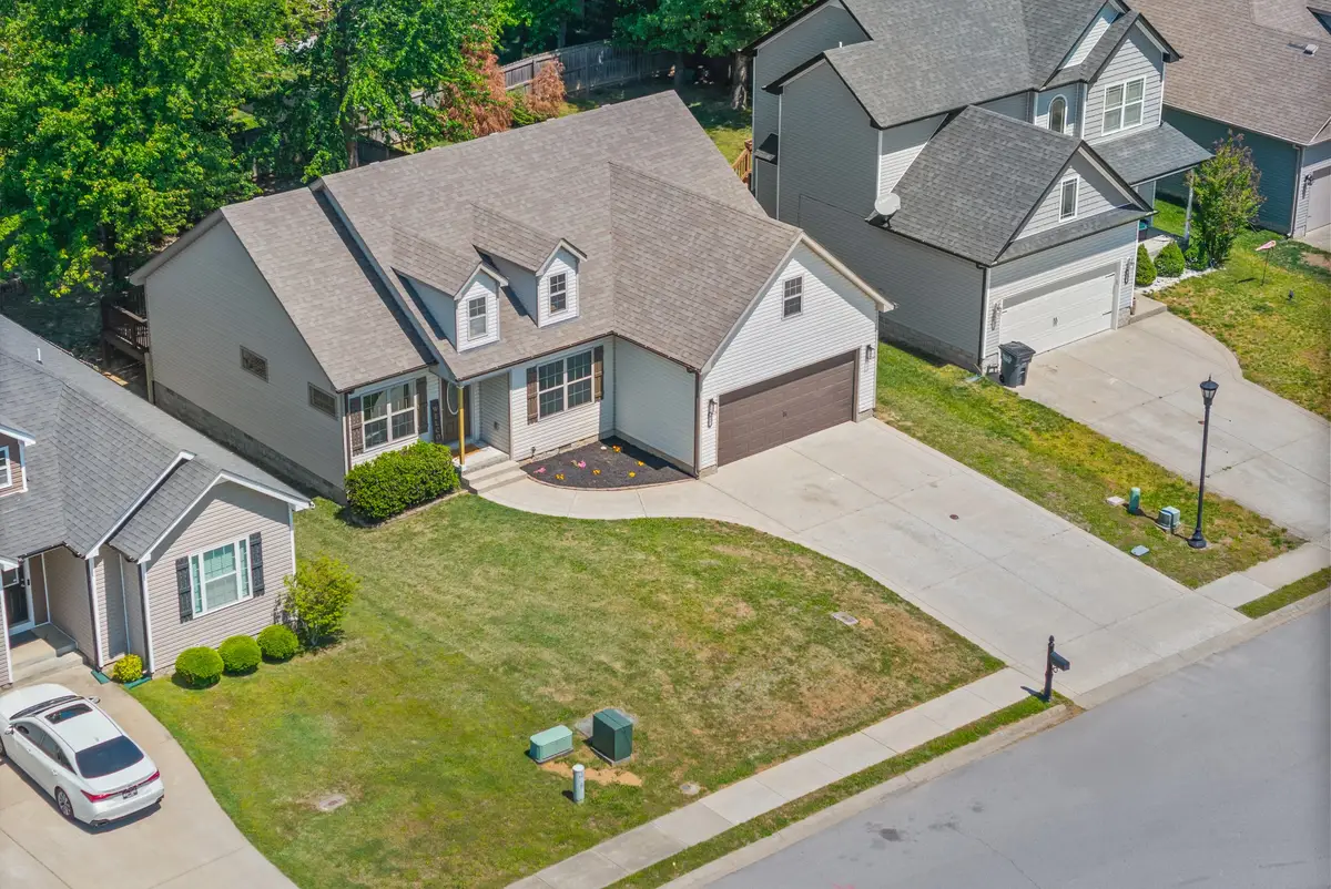 497 Medallion Cir, Clarksville, TN 37042 - #1