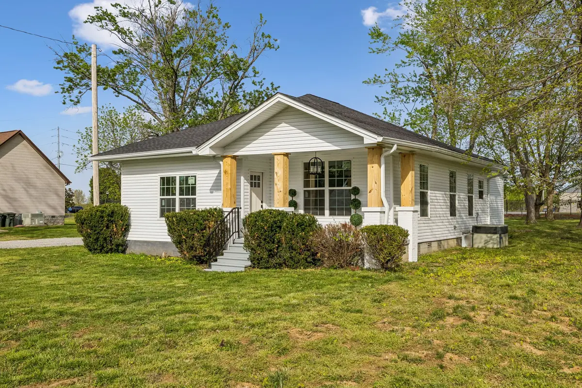 313 Portland Blvd, Portland, TN 37148 - #1