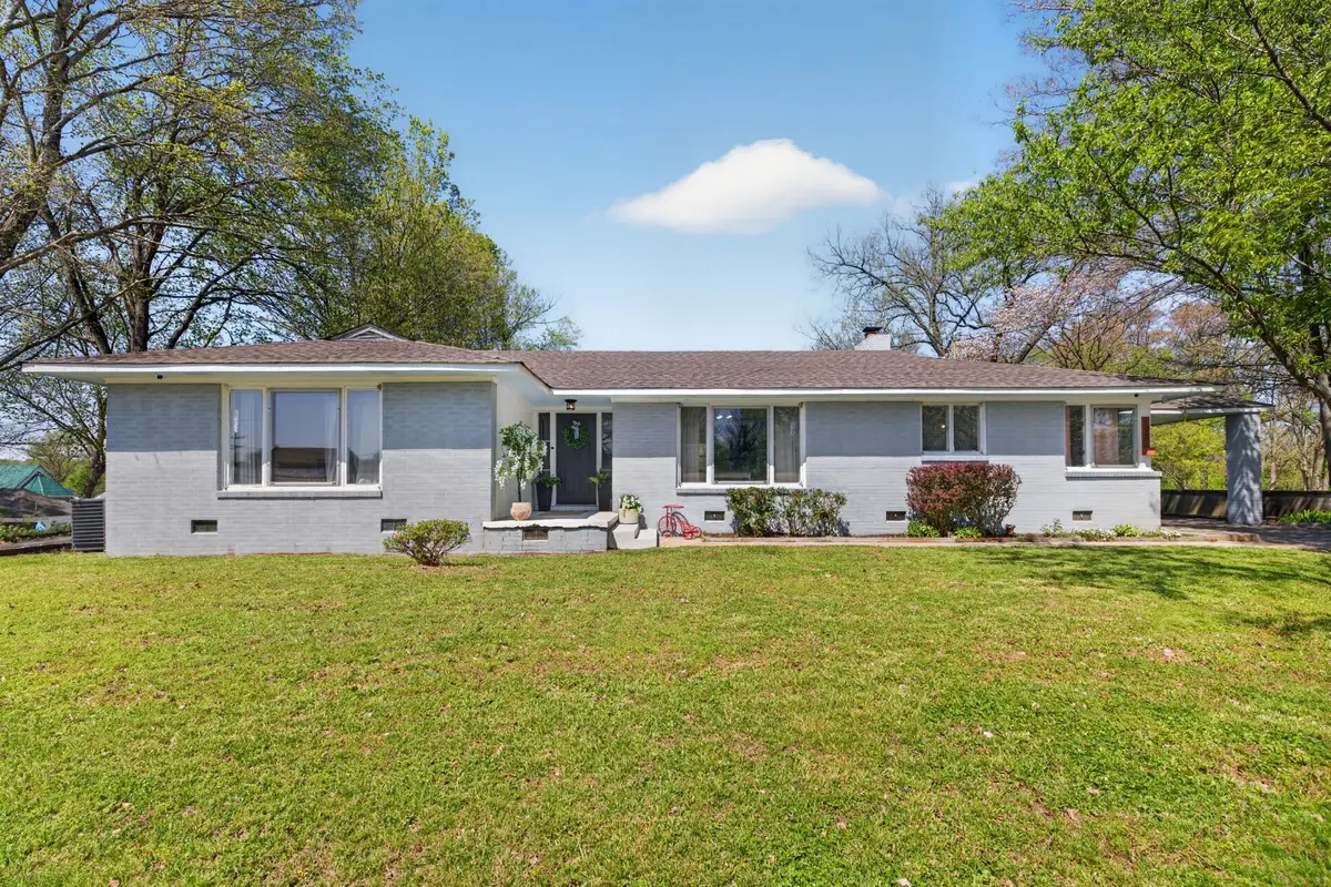 145 E Maple St, Dresden, TN 38225 - #1