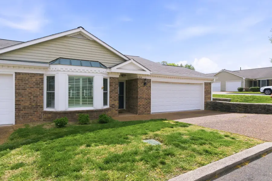 819 Marquette Dr, Nashville, TN 37205 - #2