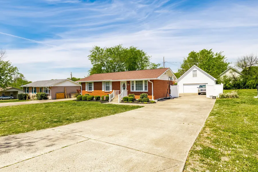 926 Hart St, Gallatin, TN 37066 - #2