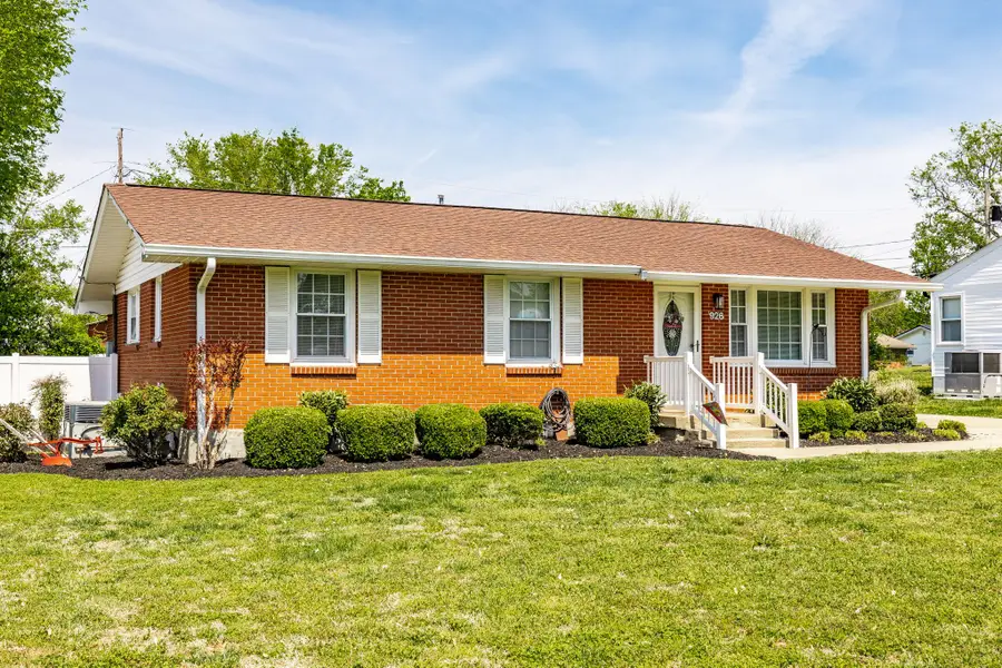 926 Hart St, Gallatin, TN 37066 - #3