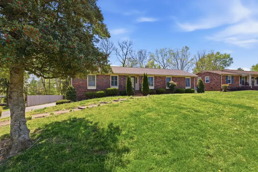 4298 Allison Ln, Springfield, TN 37172 - #2