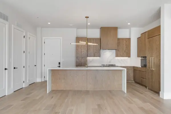 321 31st Ave N #B5a(1), Nashville, TN 37203