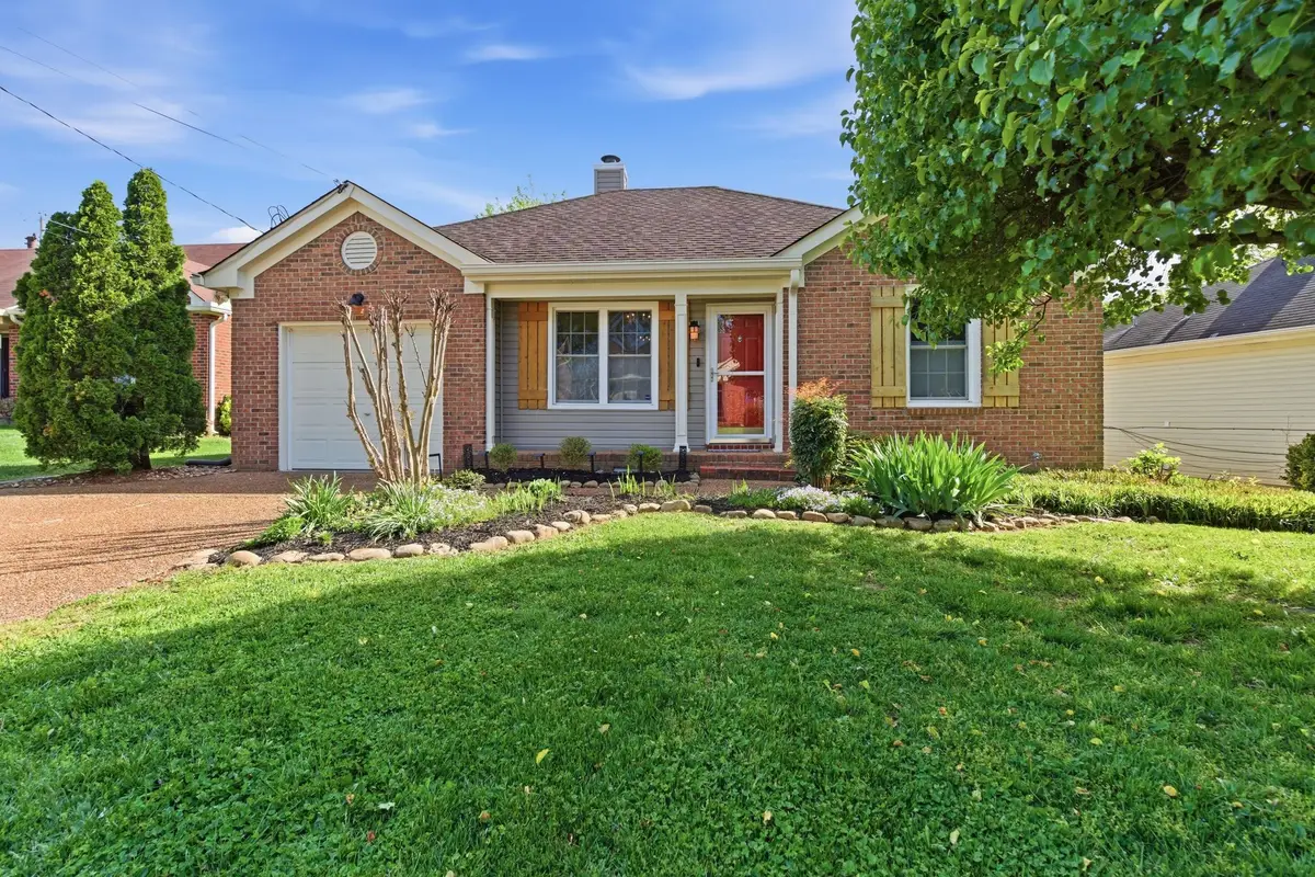 322 N Birchwood Dr, Hendersonville, TN 37075 - #1